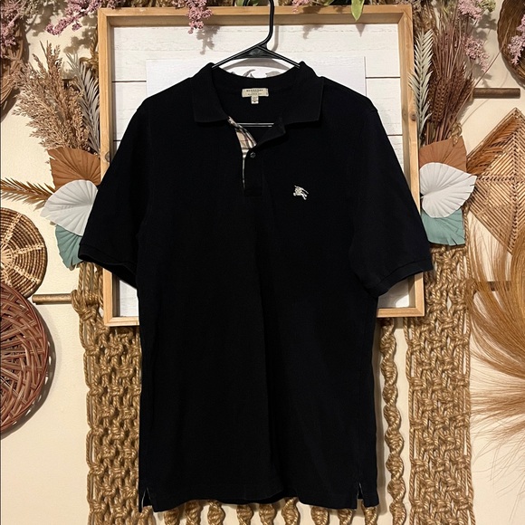 Burberry polo size medium - Picture 1 of 3